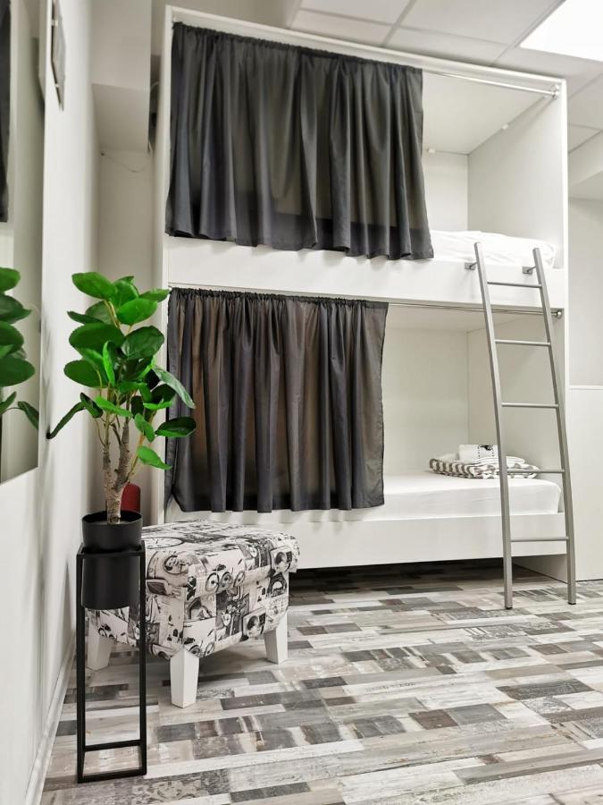 Hostel Book'N'Hook Stobrec Ngoại thất bức ảnh