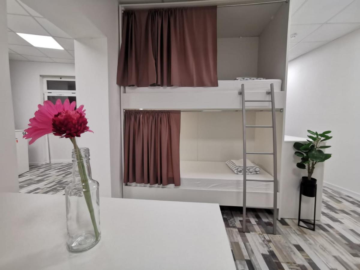 Hostel Book'N'Hook Stobrec Ngoại thất bức ảnh