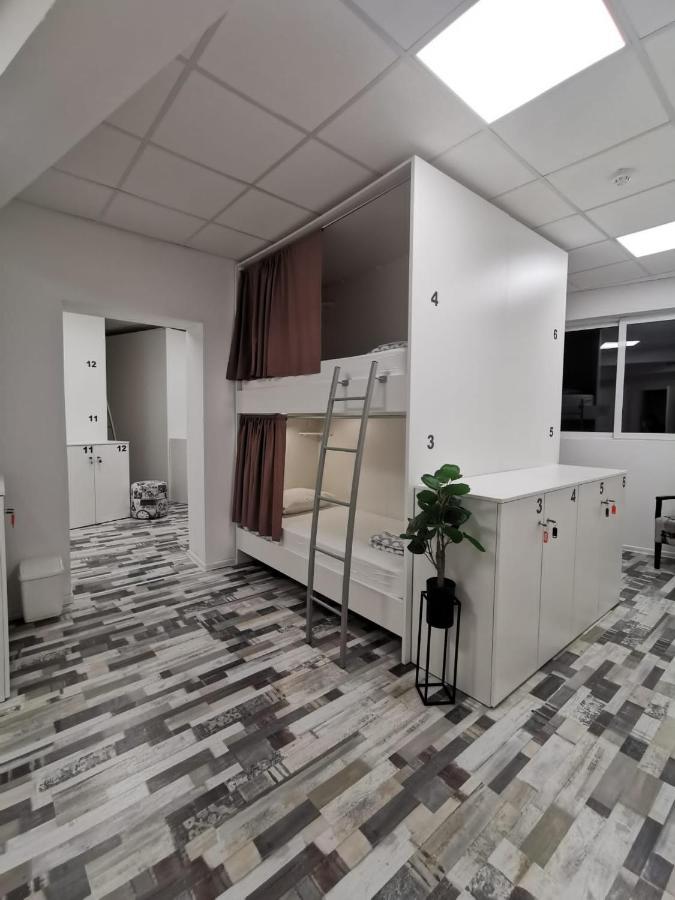 Hostel Book'N'Hook Stobrec Ngoại thất bức ảnh