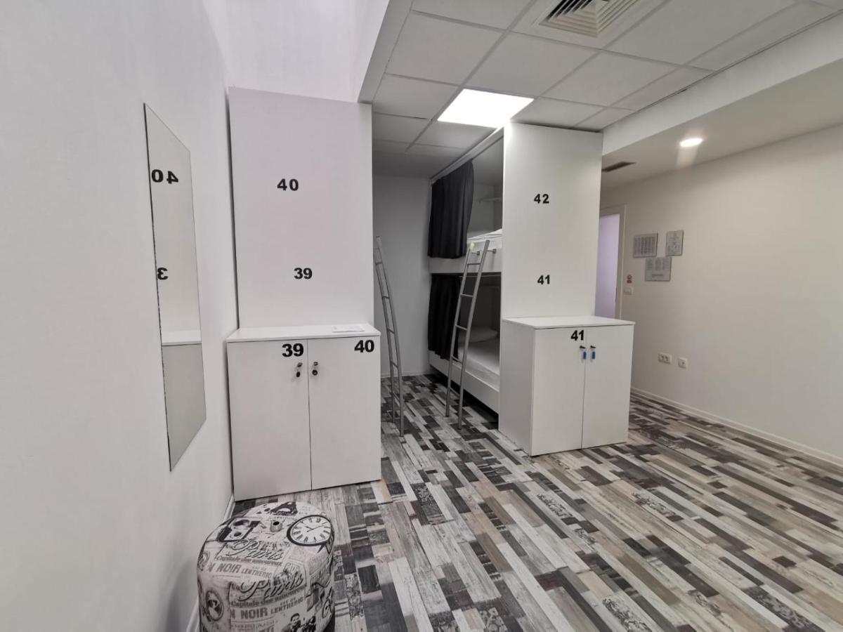 Hostel Book'N'Hook Stobrec Ngoại thất bức ảnh
